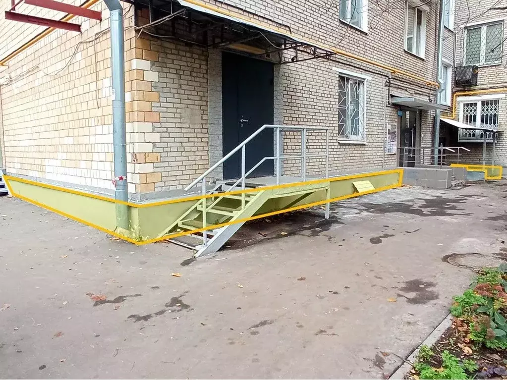 Помещение свободного назначения в Москва ул. Марии Ульяновой, 19 (220 ... - Фото 2