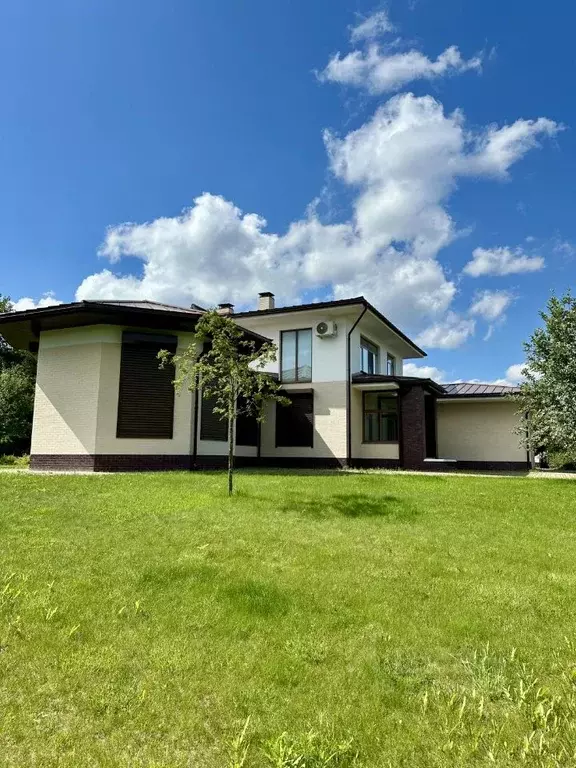 Коттедж в Москва д. Каменка, проезд 3-й Парковый, 4 (379 м) - Фото 1