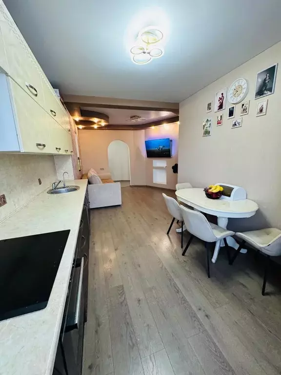 Продаётся 2-к квартира, 60.4 м - Фото 1