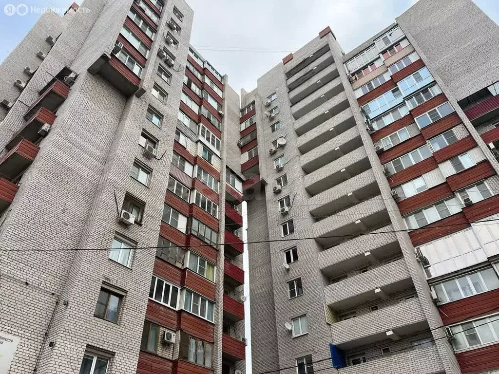 3-комнатная квартира: Астрахань, Кубанская улица, 64 (77.3 м) - Фото 1