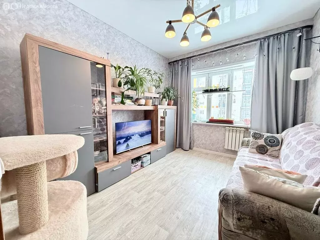 3-комнатная квартира: посёлок городского типа Чульман, Транспортная ... - Фото 1