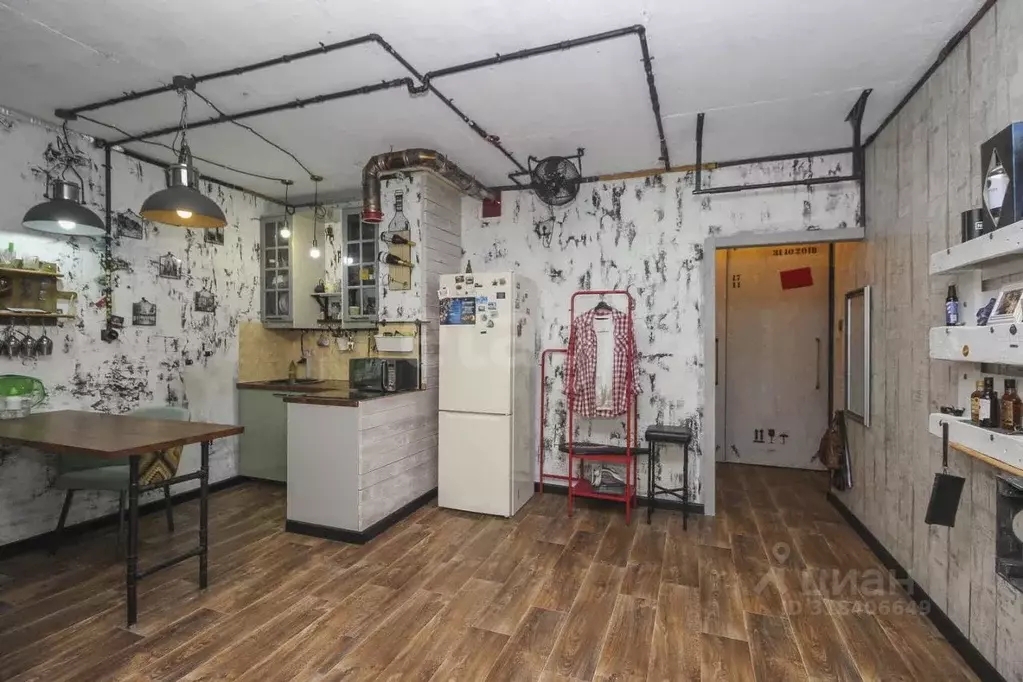 Студия Омская область, Омск ул. Малиновского, 12к5 (38.4 м) - Фото 1