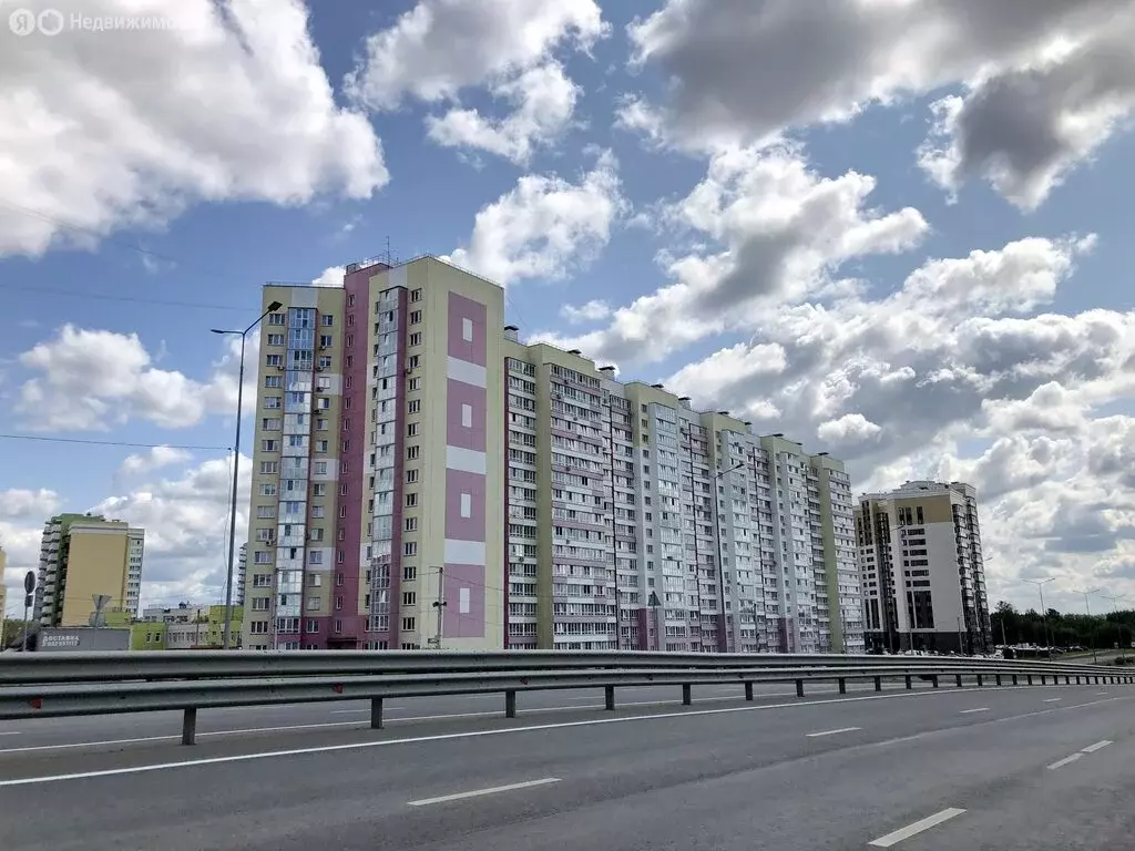 1-комнатная квартира: Киров, улица Ивана Попова, 64 (39 м) - Фото 1