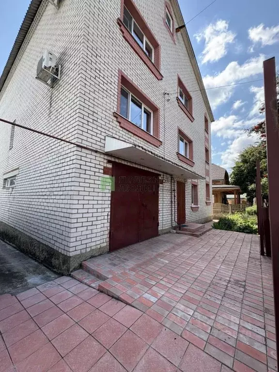 Дом в Орловская область, Орел Береговая ул. (260 м) - Фото 1
