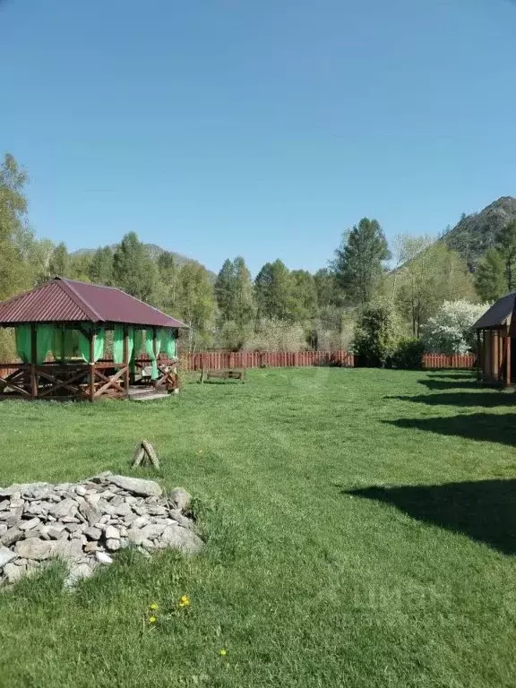 Помещение свободного назначения в Алтай, Онгудайский район, с. ... - Фото 1