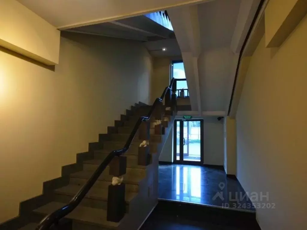 Помещение свободного назначения в Москва Лужнецкая наб., 10Б (869 м) - Фото 1