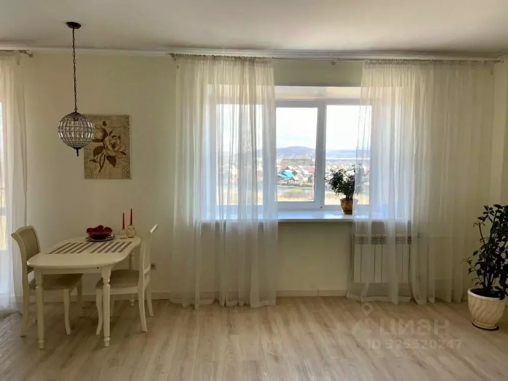 2-к кв. Хакасия, Абакан ул. Комарова, 9 (68.4 м) - Фото 1