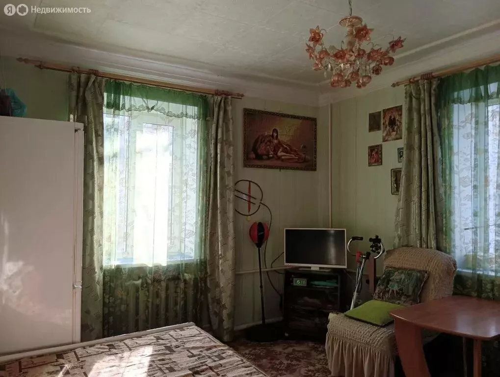 3-комнатная квартира: Каменск-Шахтинский, улица Щаденко, 63 (66.1 м) - Фото 1