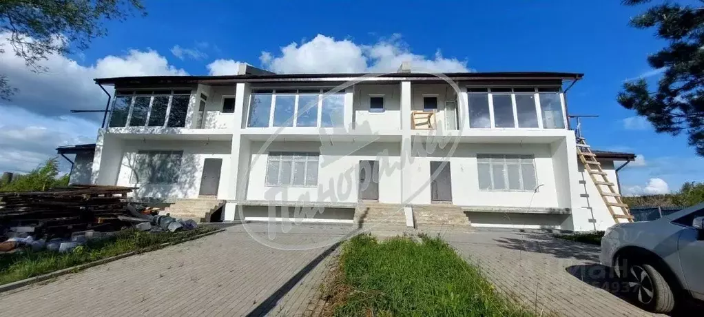 Таунхаус в Калужская область, Калуга городской округ, д. Желыбино ул. ... - Фото 1