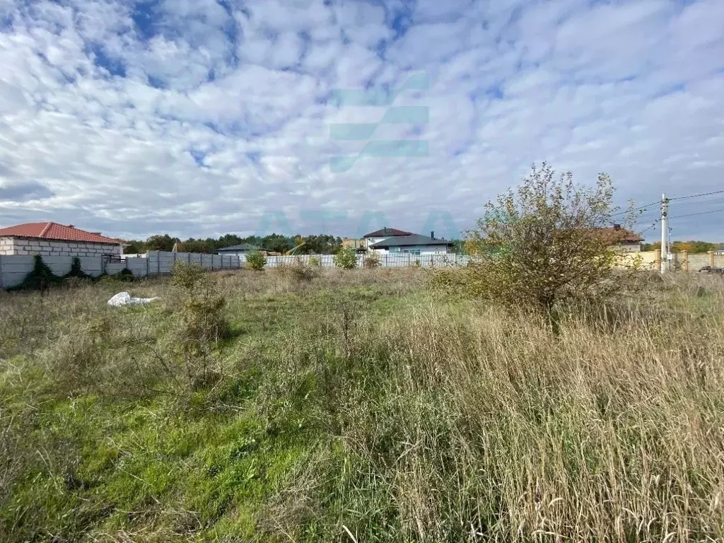 Участок в Крым, Симферопольский район, Перовское с/пос, Дубки 2 массив ... - Фото 0