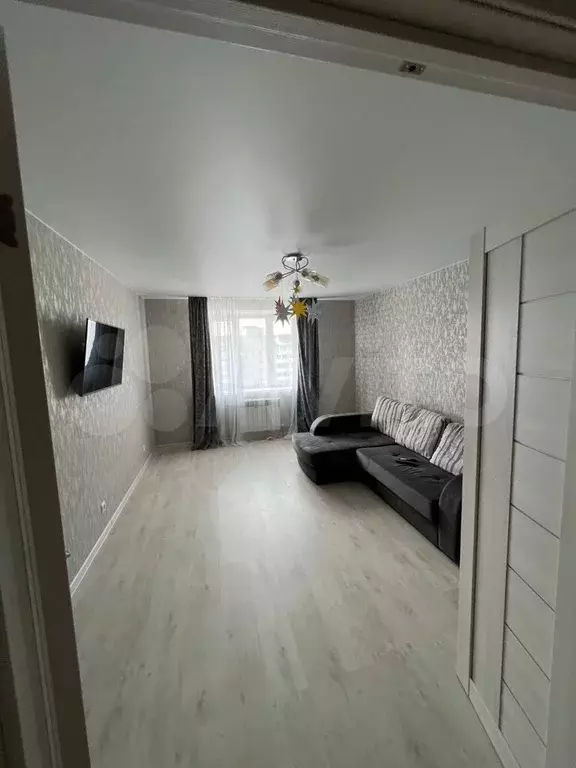 2-к. квартира, 70 м, 9/10 эт. - Фото 0