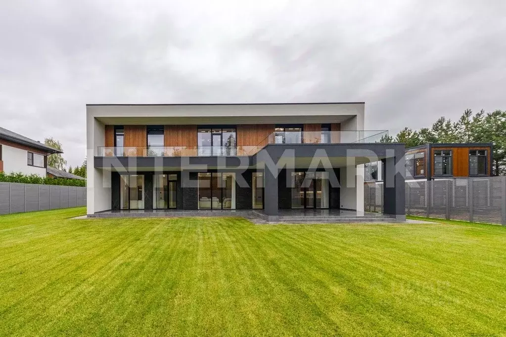 Коттедж в Московская область, Одинцовский городской округ, д. ... - Фото 1