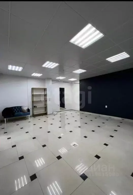 Офис в Ямало-Ненецкий АО, Салехард ул. Республики, 75 (34 м) - Фото 2