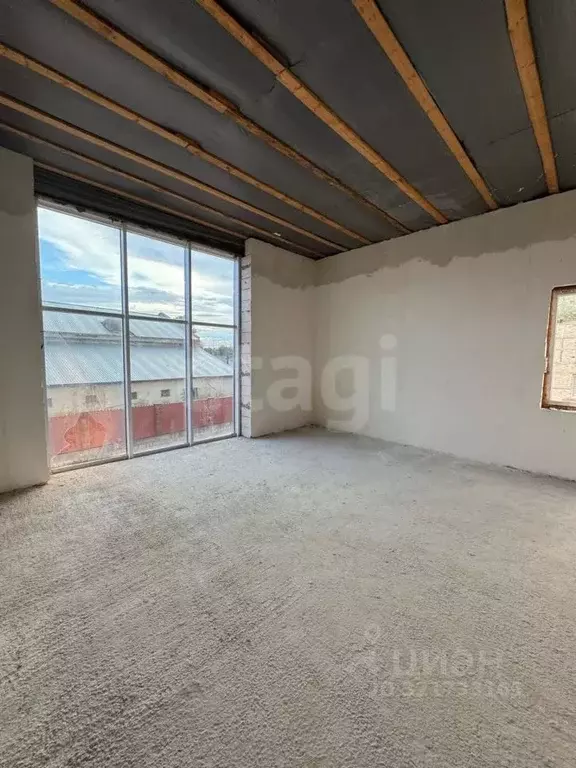 Студия Крым, Белогорск ул. Луначарского, 31 (33.0 м) - Фото 1