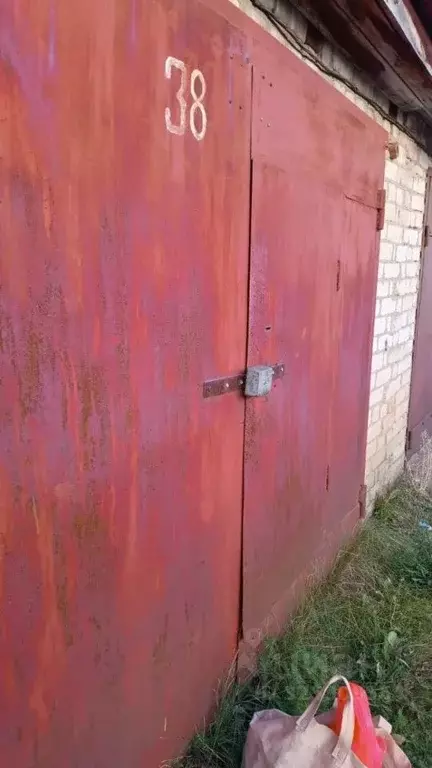 Гараж в Кировская область, Вятские Поляны Сельхозтехника мкр,  (18 м) - Фото 1