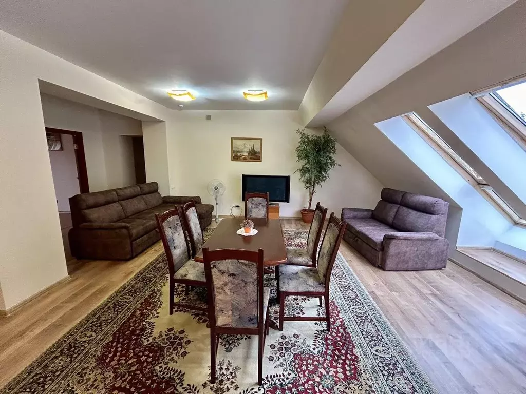 3-к кв. Псковская область, Псков ул. Воровского, 7 (150.0 м) - Фото 1