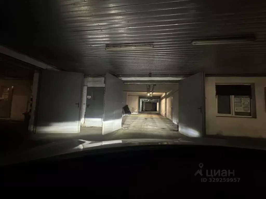 Гараж в Москва ул. Маршала Тухачевского, 55 (13 м) - Фото 2