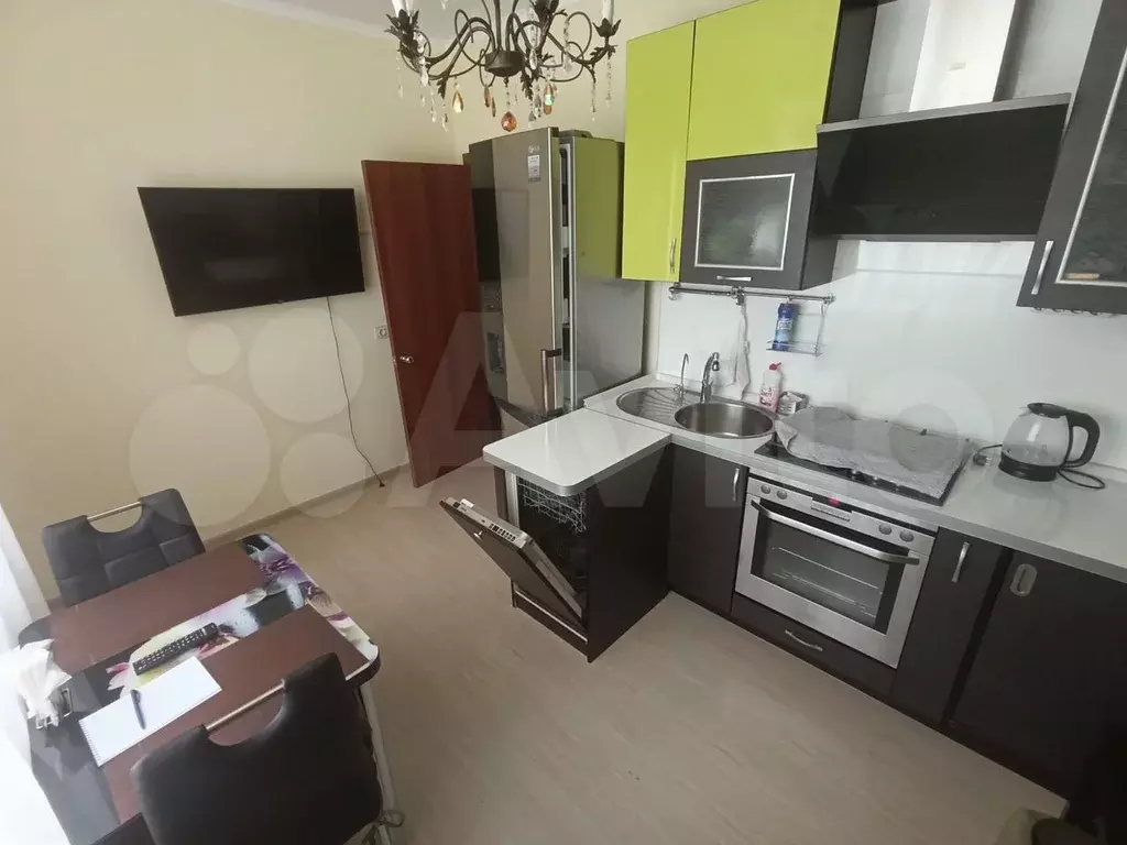 1-к. квартира, 42 м, 2/3 эт. - Фото 1