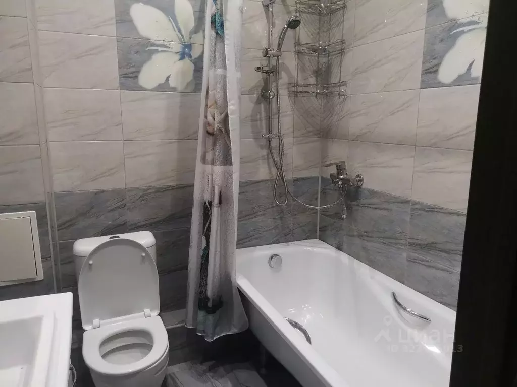 2-к кв. Адыгея, Тахтамукайский район, Яблоновский пгт ул. Гагарина, ... - Фото 2