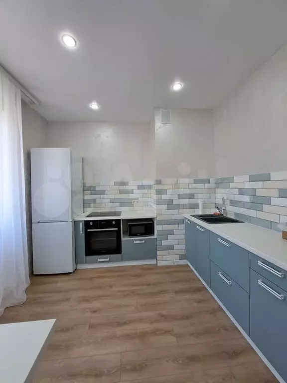 2-к. квартира, 60 м, 14/21 эт. - Фото 0