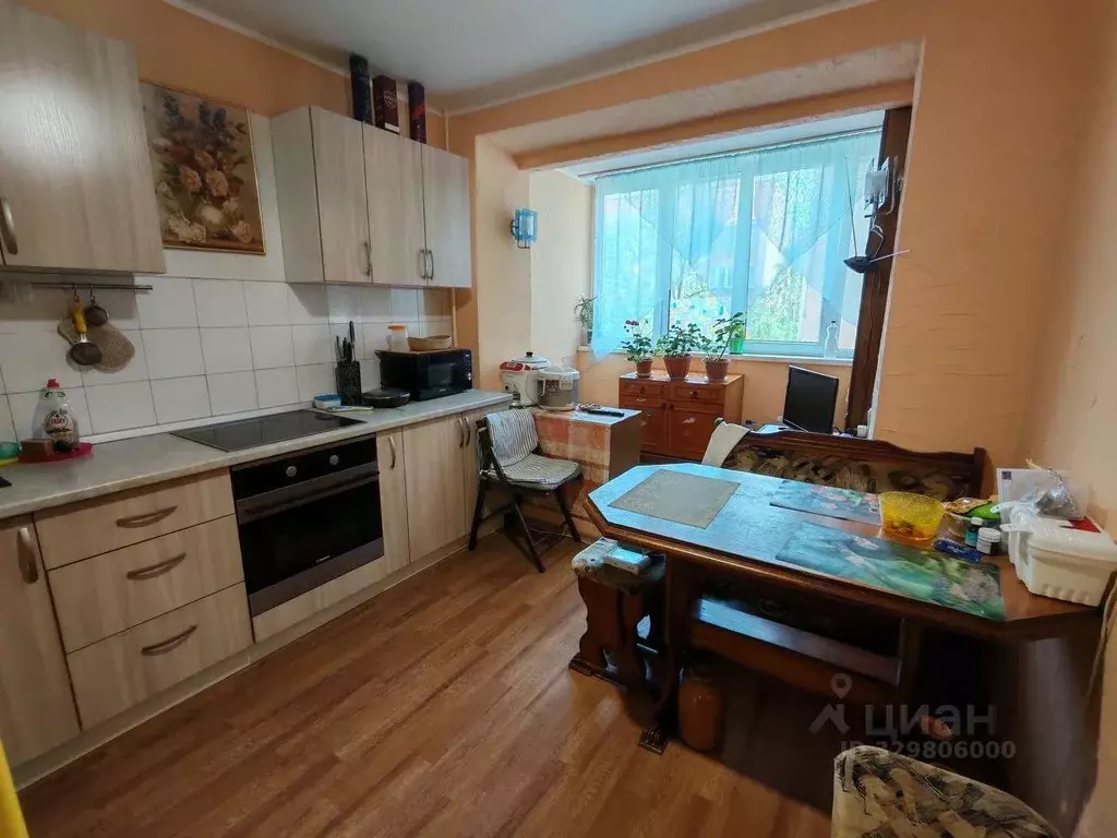3-к кв. Белгородская область, Старый Оскол Дубрава мкр, 1 кв-л, 3 ... - Фото 1