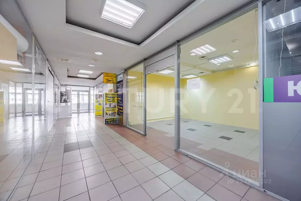 Торговая площадь в Санкт-Петербург ул. Есенина, 5Б (18 м) - Фото 1