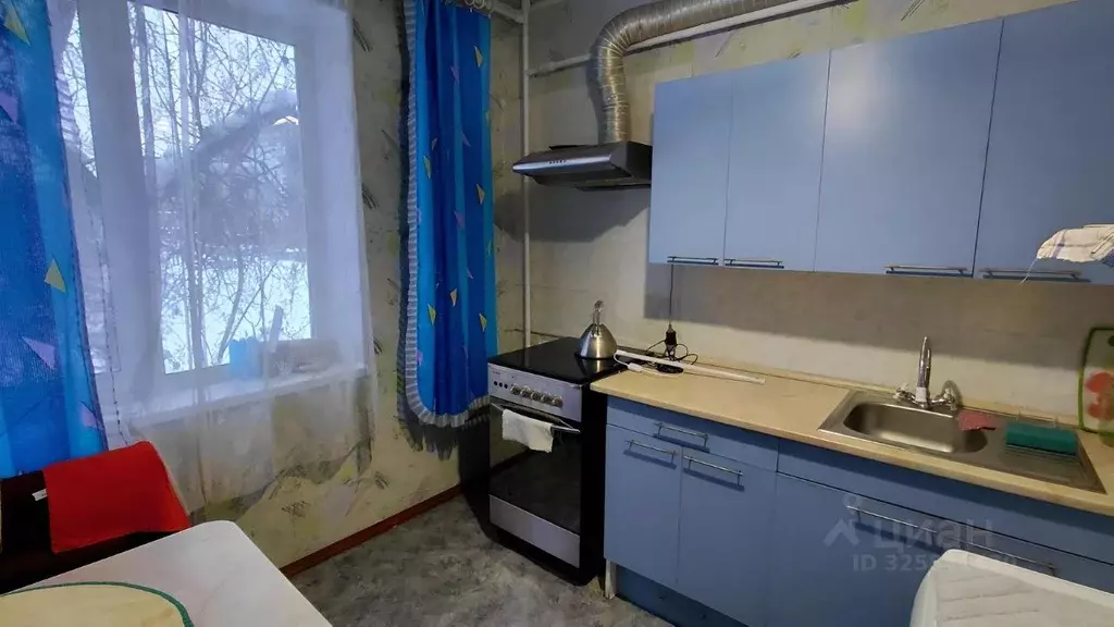 1-к кв. Ленинградская область, Луга ул. Миккели, 5 (40.0 м) - Фото 2