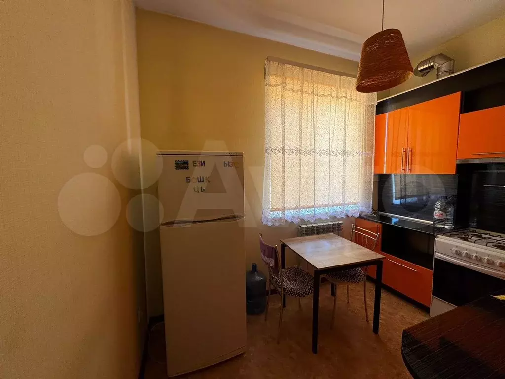 3-к. квартира, 30 м, 3/3 эт. - Фото 1