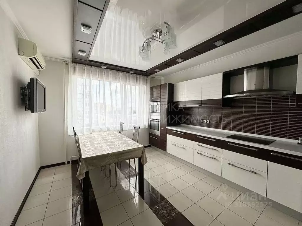 3-к кв. Тюменская область, Тюмень ул. Пермякова, 68к1 (96.3 м) - Фото 1