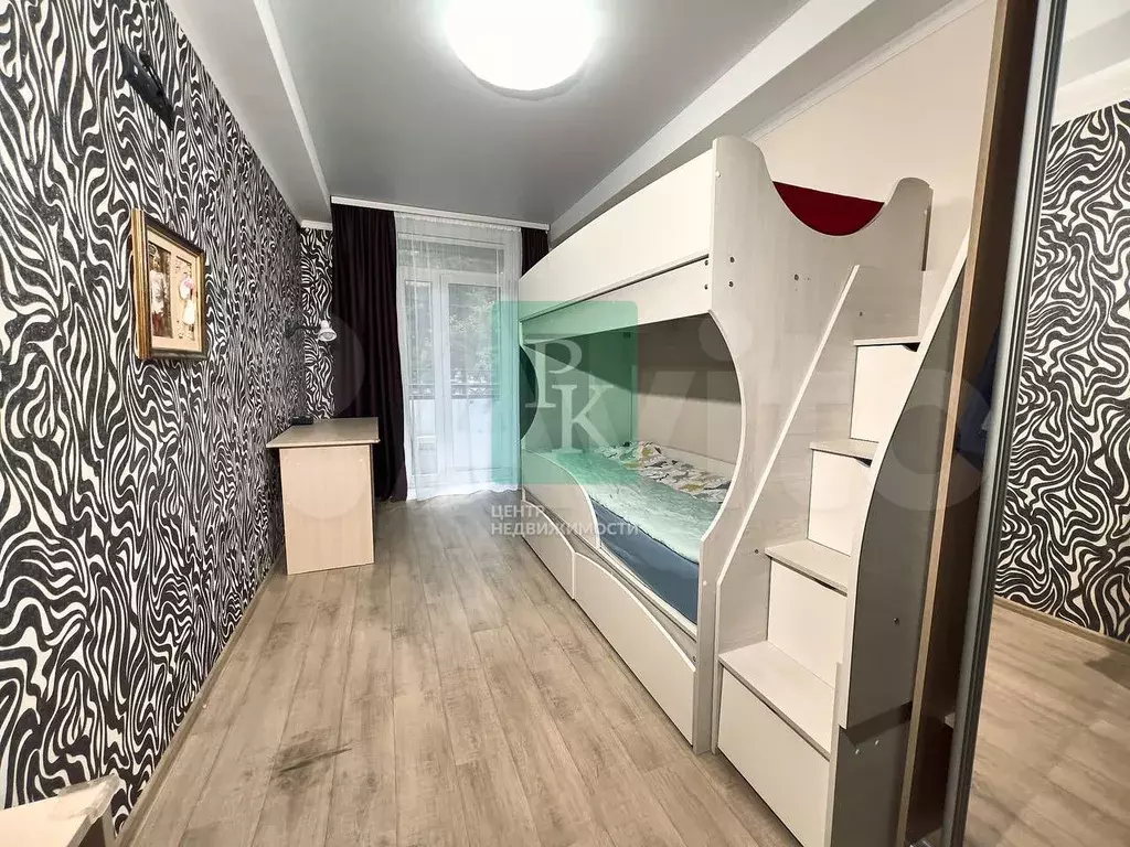 3-к. квартира, 60м, 2/5эт. - Фото 0