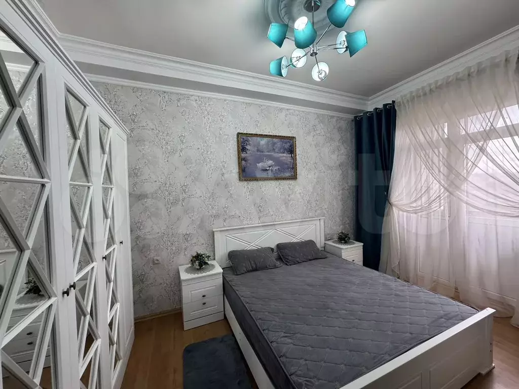 2-к. квартира, 54 м, 4/4 эт. - Фото 0