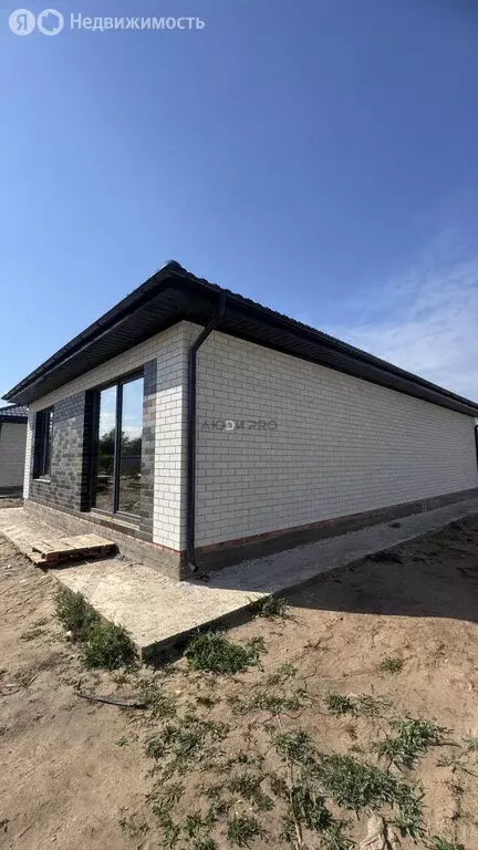 Дом в муниципальное образование Саратов, деревня Долгий Буерак, ... - Фото 1