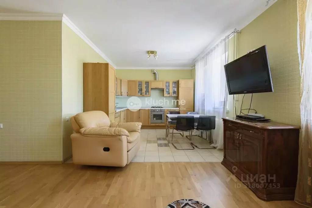 3-к кв. Татарстан, Казань ул. Гарифа Ахунова, 10 (110.0 м) - Фото 1