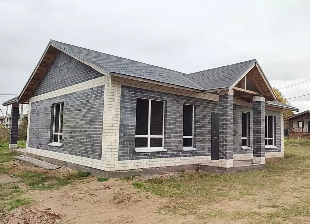 Дом в Кировская область, Слободской район, Бобинское с/пос, д. Большие ... - Фото 1