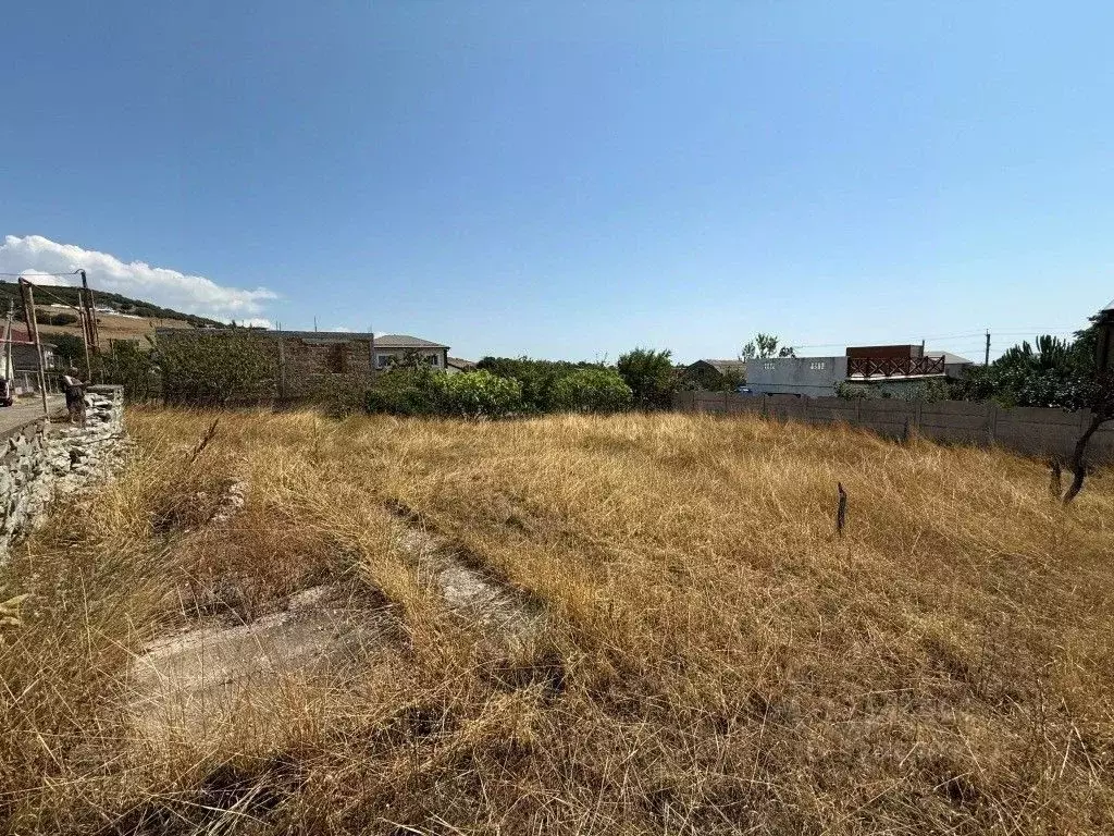 Участок в Крым, Алушта муниципальный округ, с. Лучистое ул. ... - Фото 2