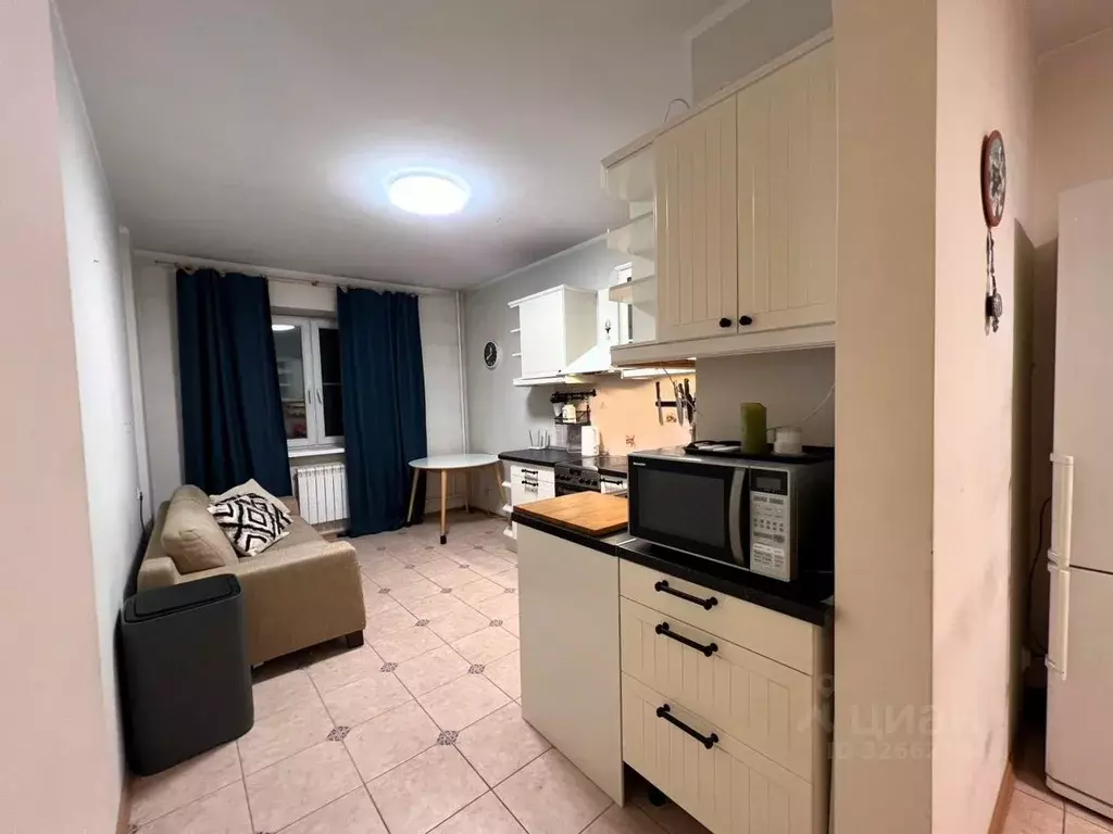 2-к кв. Москва пос. Знамя Октября, Родники мкр, 1 (64.0 м) - Фото 1