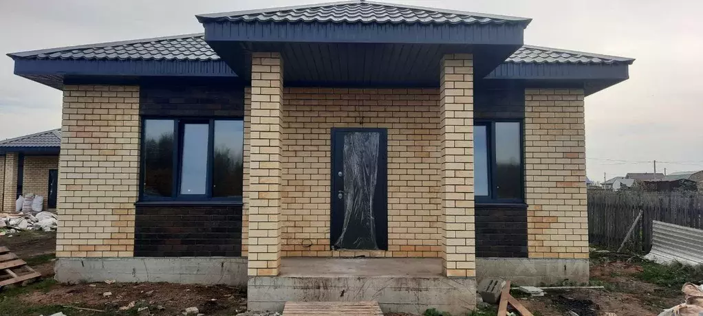 Коттедж в Башкортостан, Уфа ул. Барбарисовая (90 м) - Фото 1