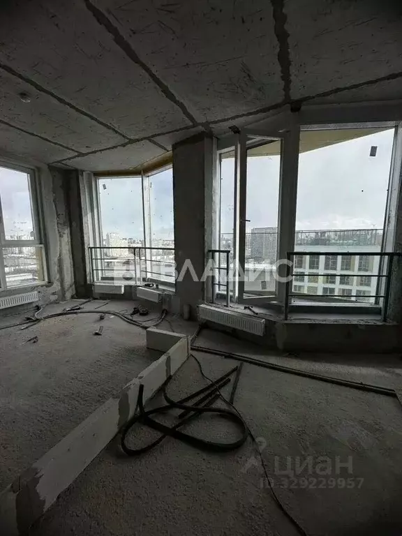 2-к кв. Москва ул. Мустая Карима, 12 (63.8 м) - Фото 1