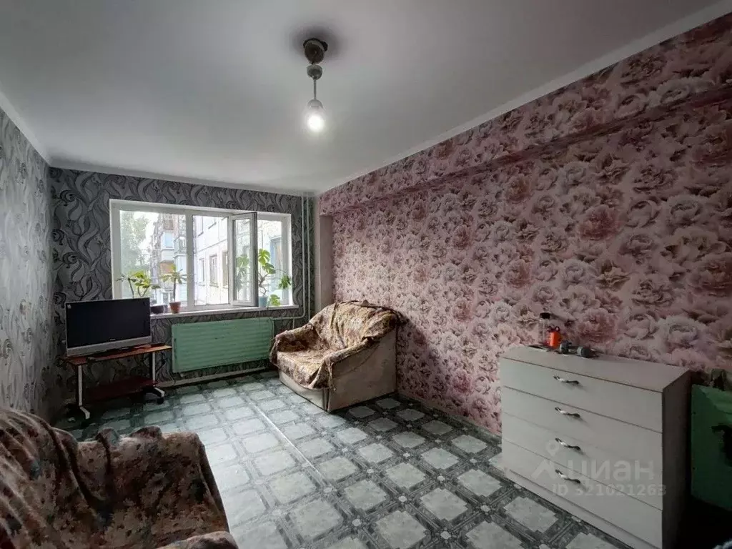 3-к кв. Омская область, Омск ул. Декабристов, 137 (66.8 м) - Фото 1