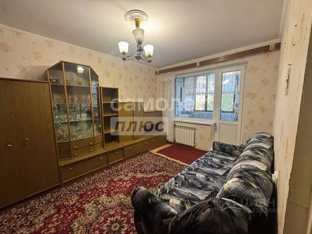 2-к кв. Омская область, Омск ул. Малиновского, 15 (42.9 м) - Фото 1