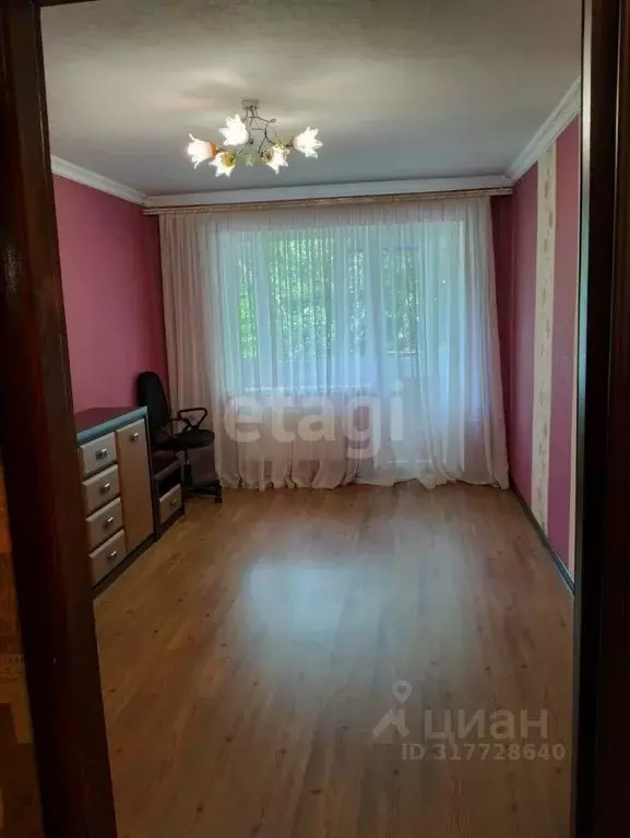 3-к кв. Крым, Армянск ул. Иванищева (50.4 м) - Фото 0