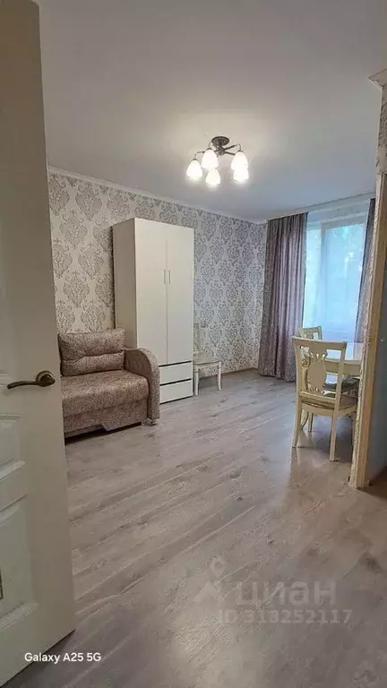 3-к кв. Санкт-Петербург ул. Лени Голикова, 23К5 (41.5 м) - Фото 0