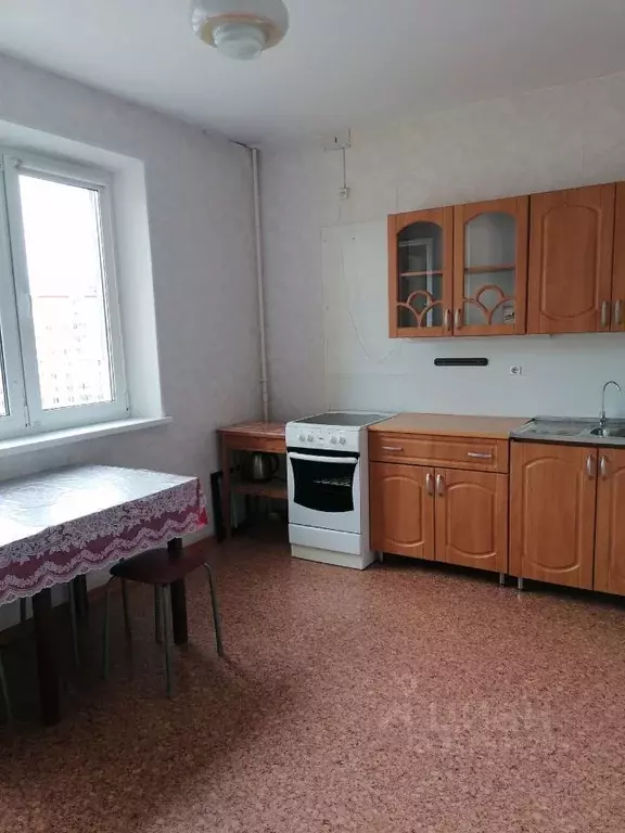2-к кв. Челябинская область, Челябинск ул. Салавата Юлаева, 8 (64.0 м) - Фото 0