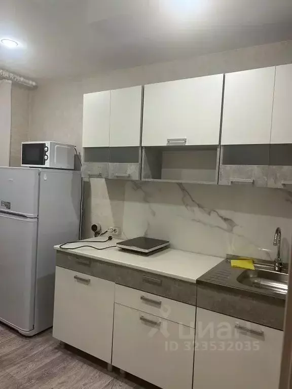 2-к кв. Иркутская область, Слюдянка Советская ул., 21 (53.0 м) - Фото 1