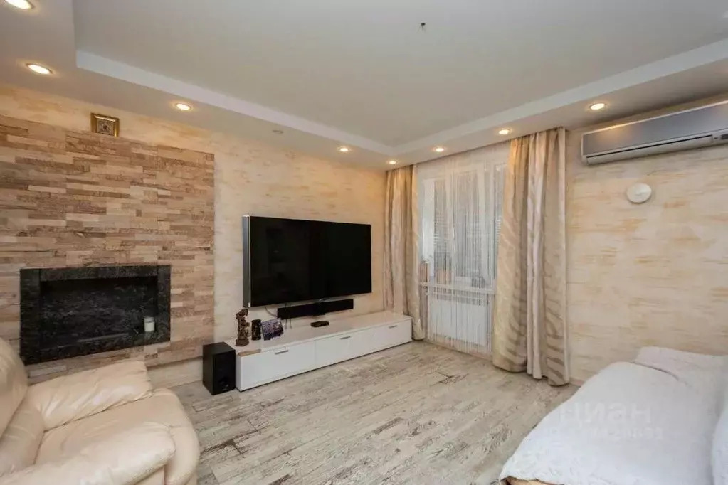 Дом в Иркутская область, Иркутск Байкальская ул., 352/4 (229 м) - Фото 1