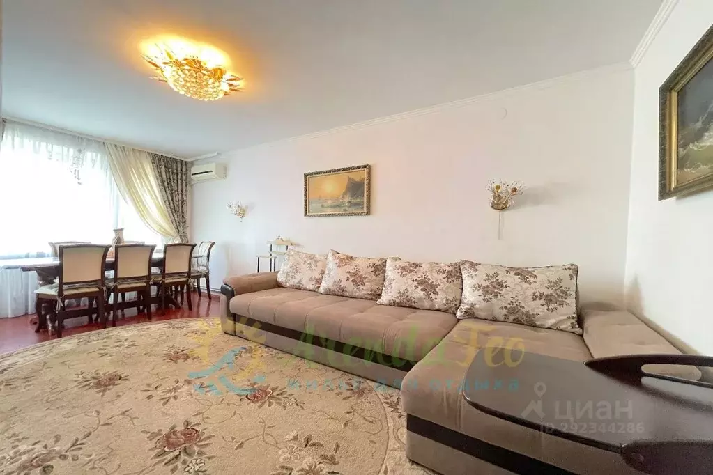 3-к кв. Крым, Феодосия ул. Федько, 103 (75.0 м) - Фото 1