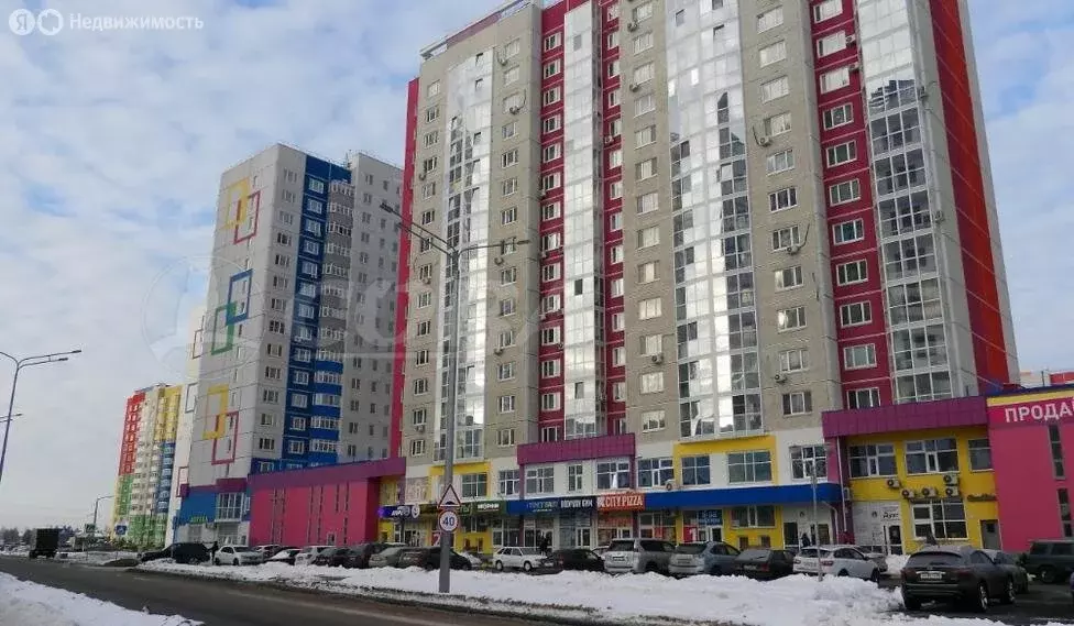 3-комнатная квартира: Тюмень, улица Федюнинского, 62к1 (92 м) - Фото 1