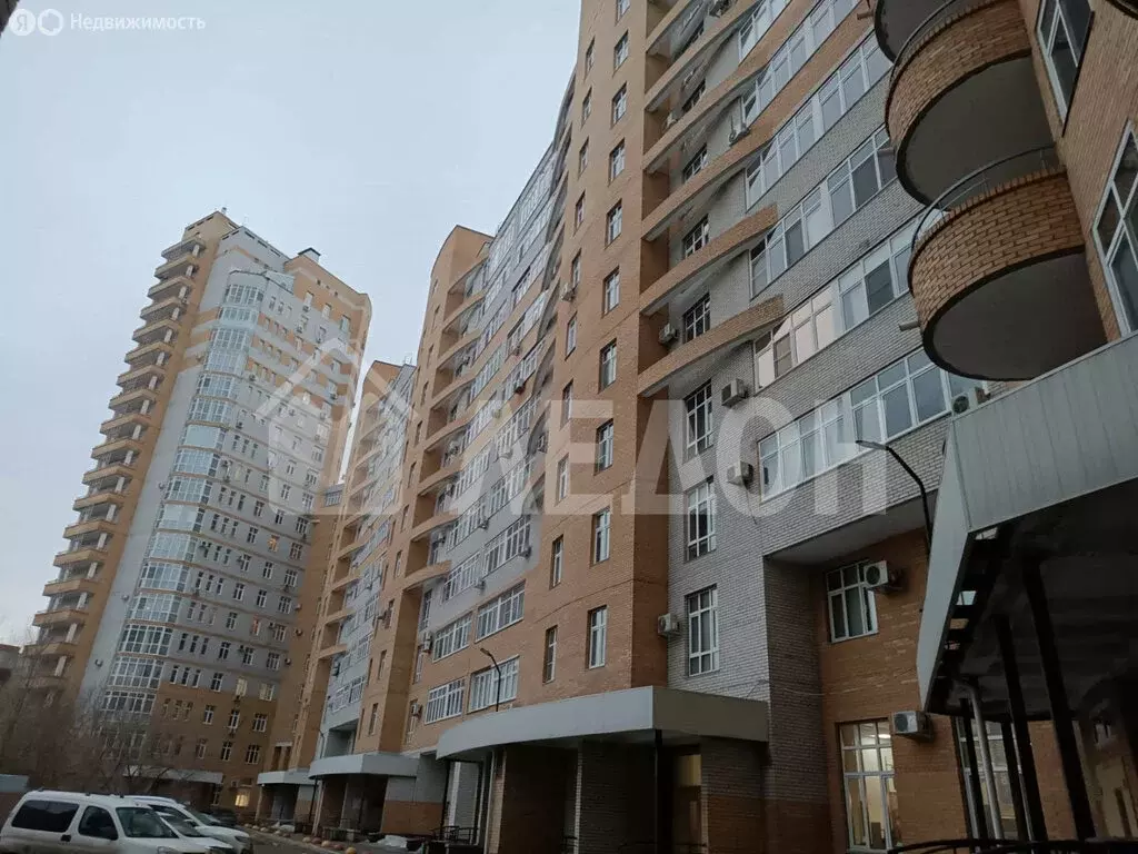 3-комнатная квартира: Омск, Кемеровская улица, 26 (61.5 м) - Фото 1