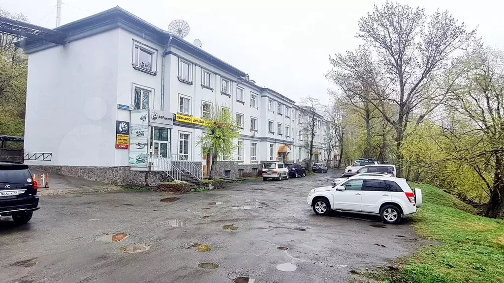 Комната 15,4 м в 4-к., 1/3 эт. - Фото 0
