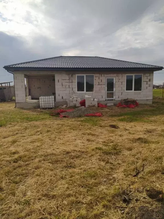 Дом в Краснодарский край, Темрюкский район, пос. Сенной  (131 м) - Фото 1